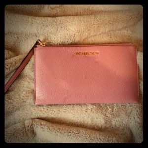 Michael Michael Kors Clutch